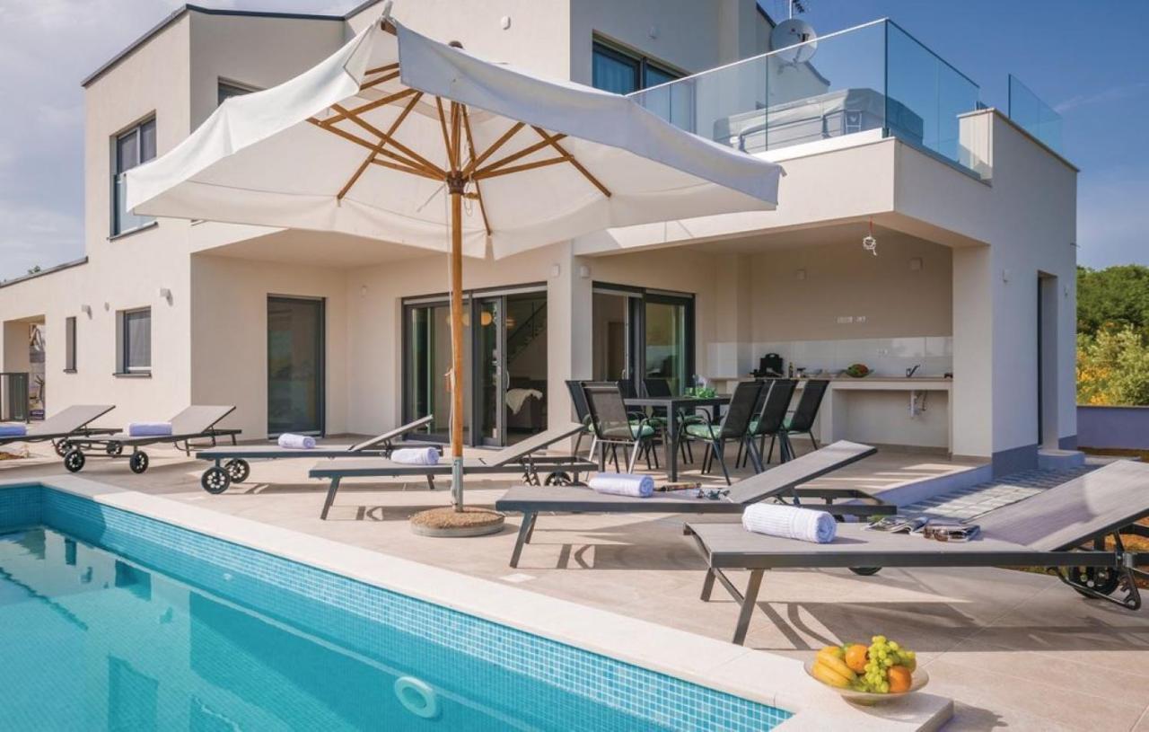 Villa Izabel With Hot Whirpool Крница Екстериор снимка