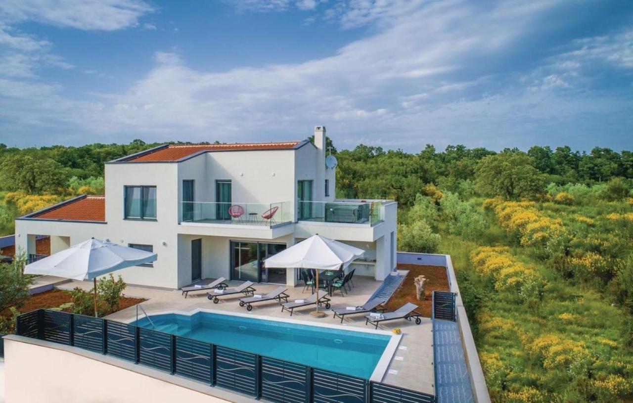 Villa Izabel With Hot Whirpool Крница Екстериор снимка